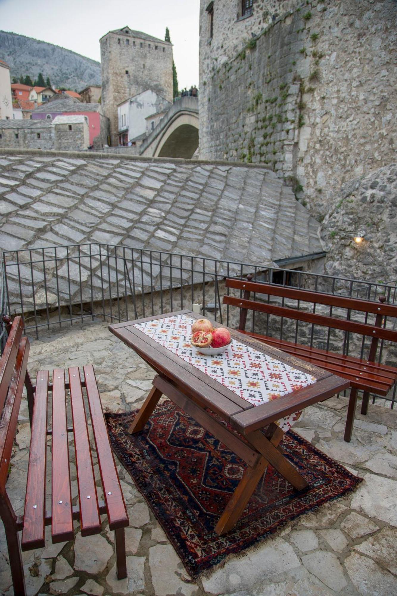Old Mill Studio Apartment Mostar Bagian luar foto